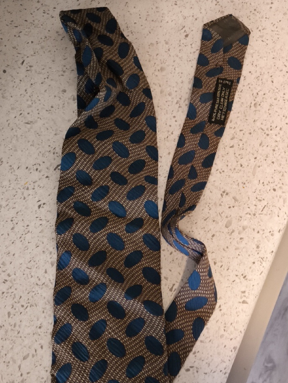 Silk Georgio Armani Necktie with Blue Oval Pattern
